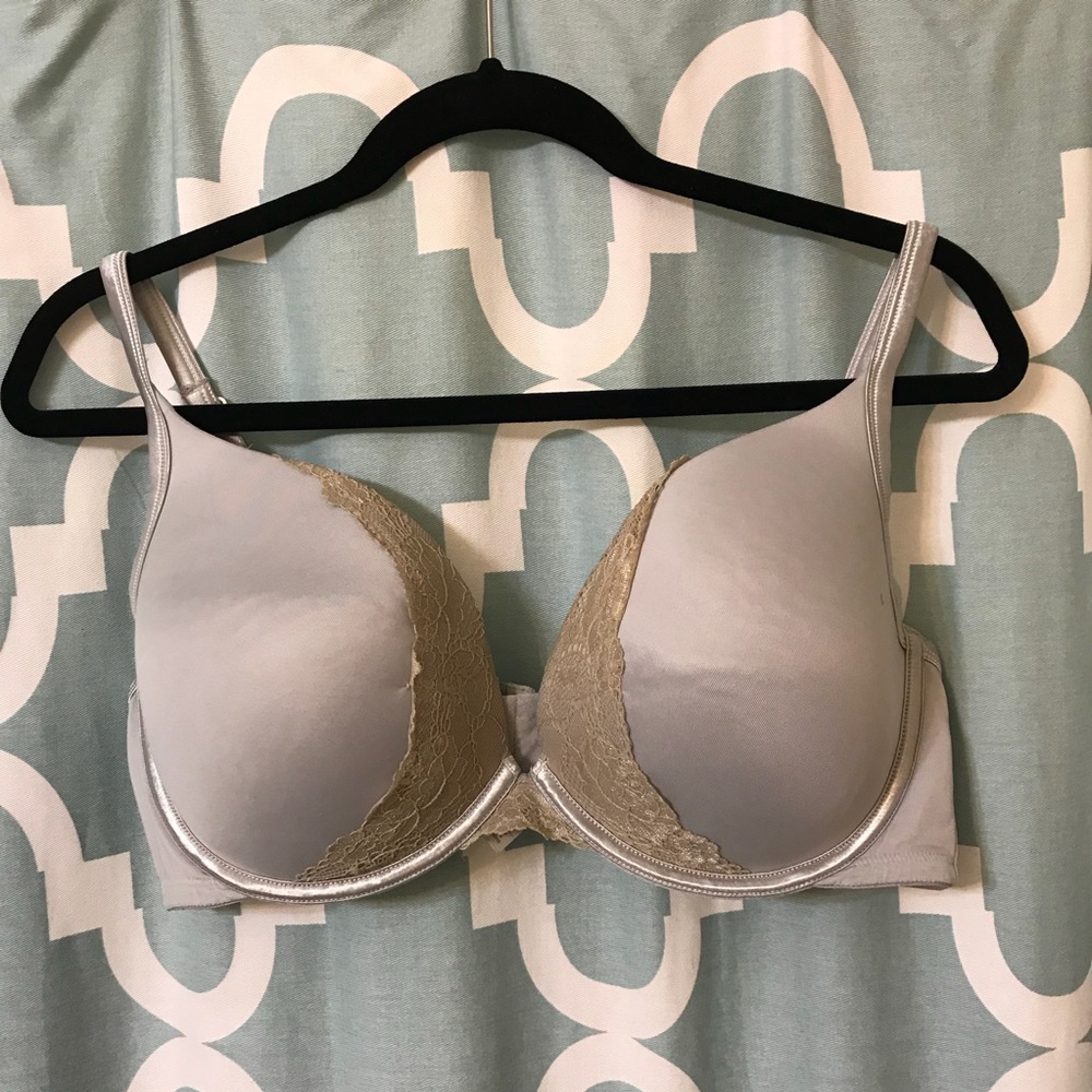 Cacique 40DD off white push up lace bra EUC
